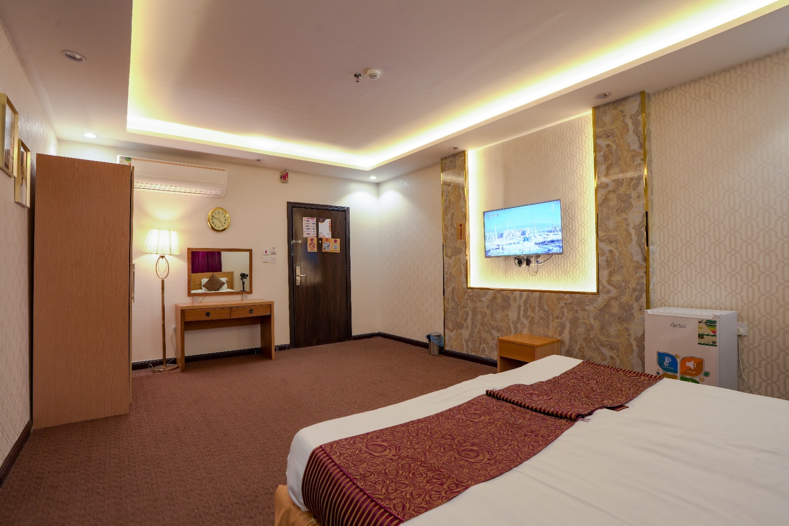 22d96e56-bcf8-444f-b3f8-193b7ee7067a